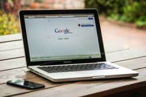 Menghapus Akun Google Secara Permanen