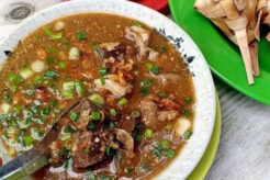 coto makassar kuah kental