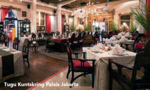 restoran tugu kuntskring palais jakarta