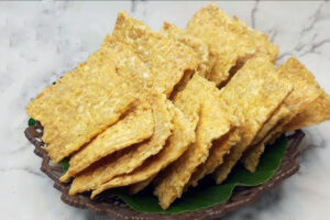 gurihnya keripik tempe renyah